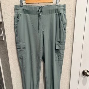 All In Motion Women's Active Light Mid-Rise Cargo Jogger Green Size Large
